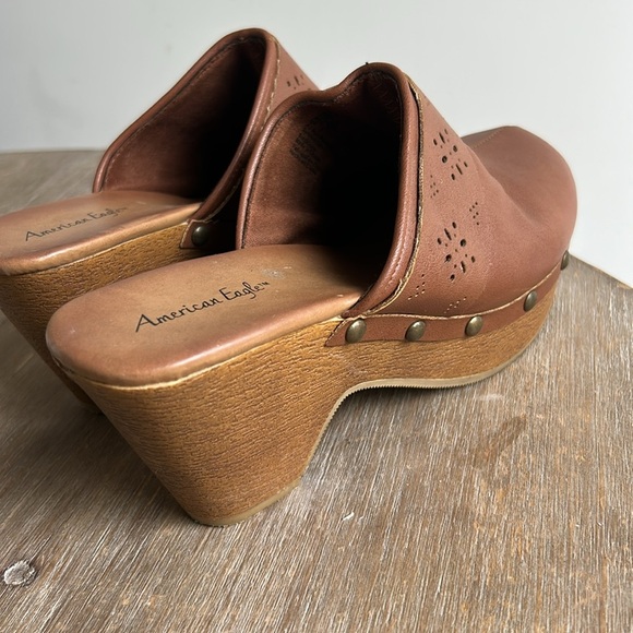 American Eagle Tan Bohemian Chunky Heel Clogs Size 7.5 - Picture 3 of 16
